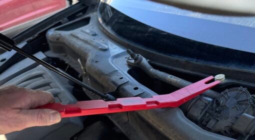 big-red-pry-bar-rivet
