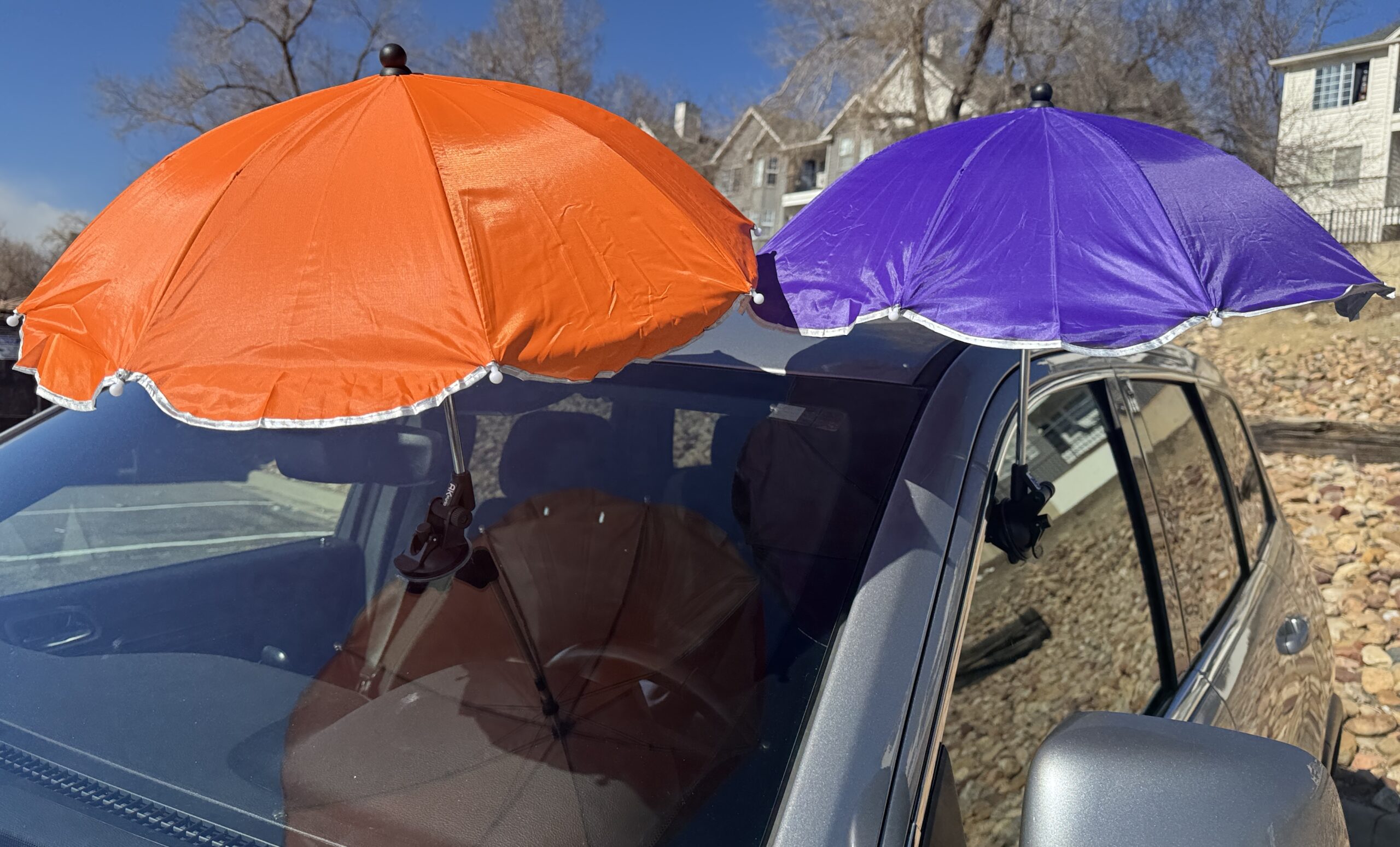 Umbrella for Windshield Chip Repair - Image 6